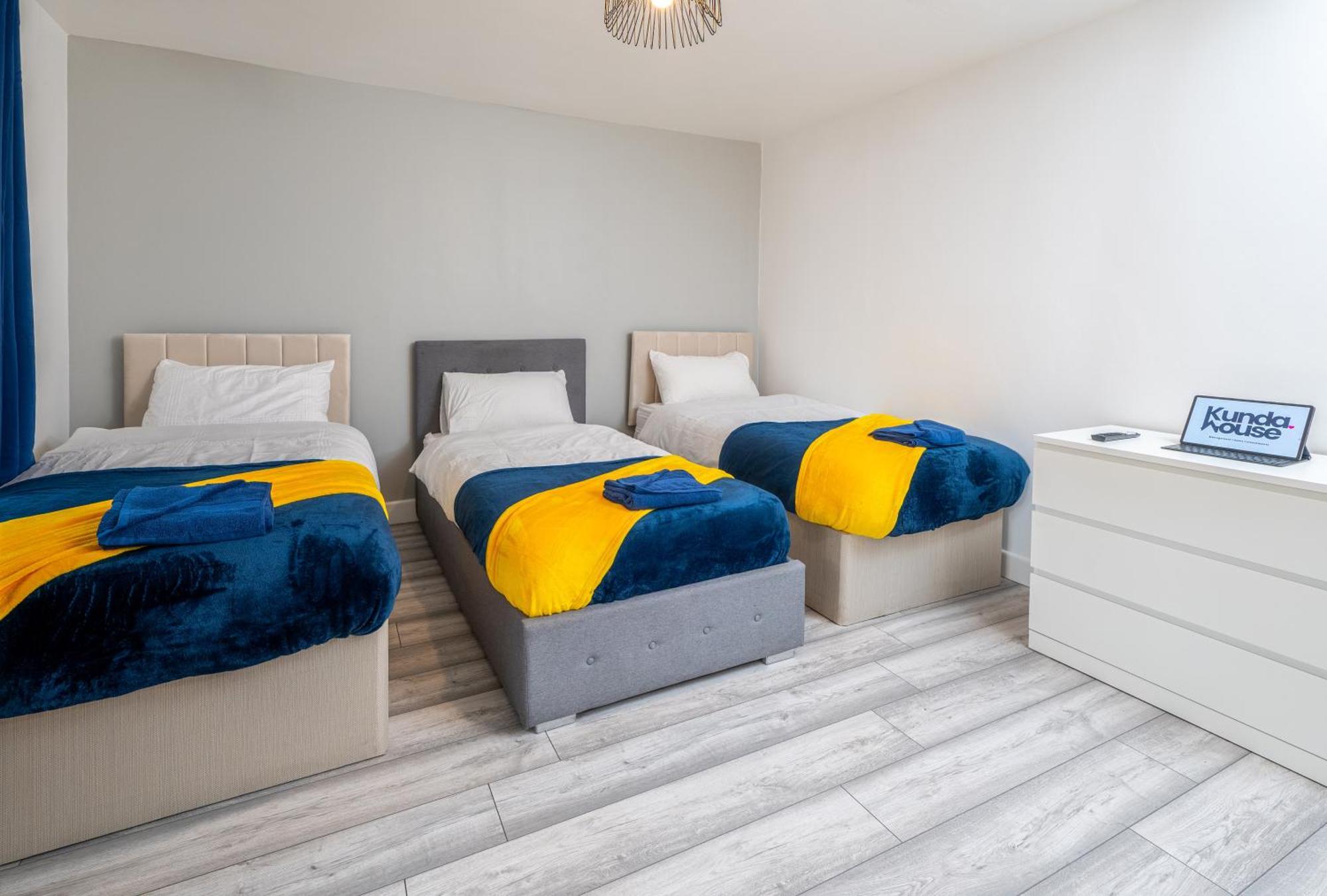 Kunda House Coventry Road Hotel Birmingham Bagian luar foto
