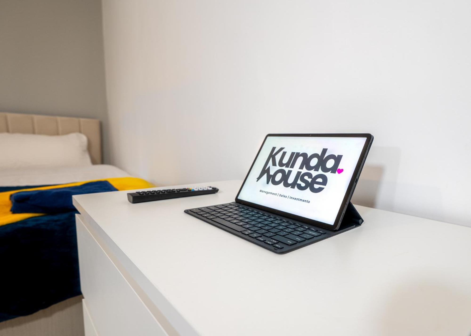 Kunda House Coventry Road Hotel Birmingham Bagian luar foto
